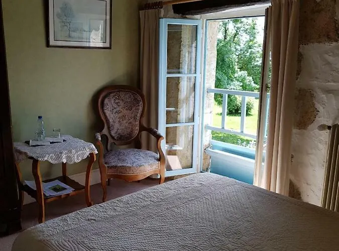 Domaine De Sonnard בית הארחה